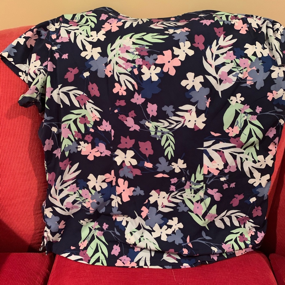 Scrub top